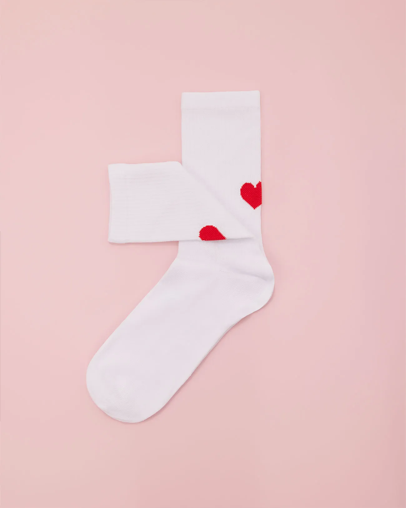 Носки с сердечком молочного цвета