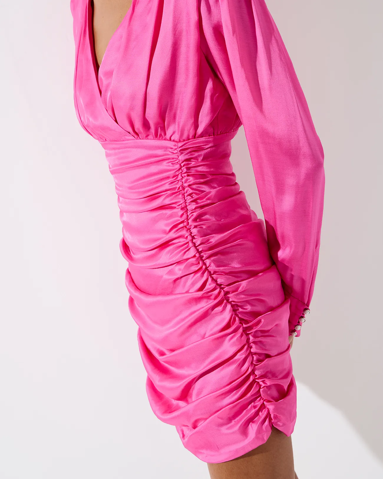 Платье мини драпированное розового цвета