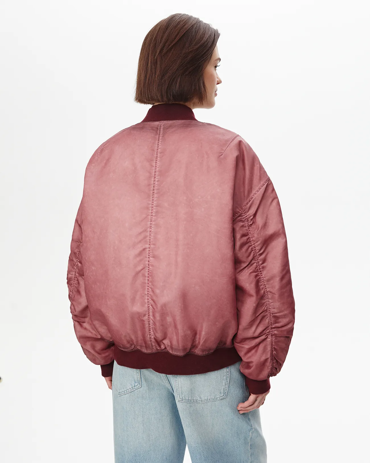 Куртка-бомбер с винтажным эффектом бордового цвета