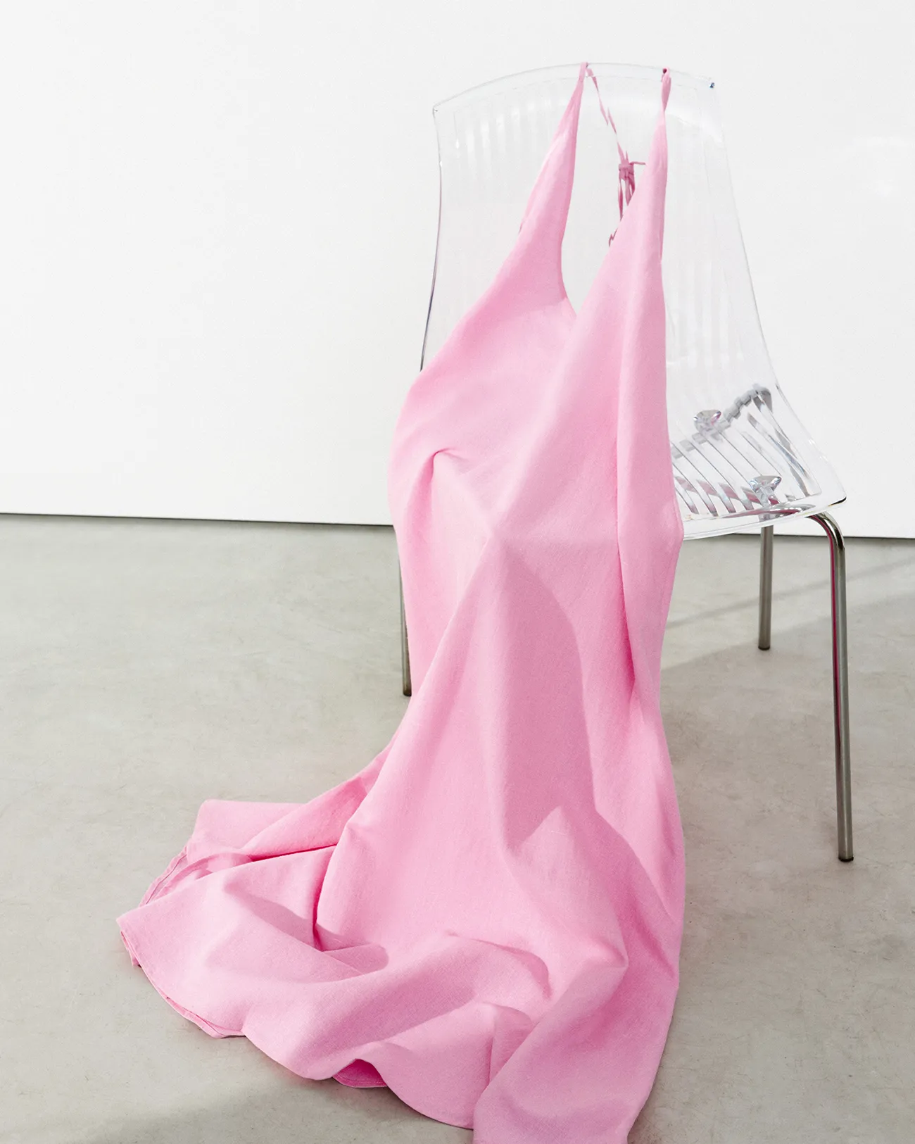 Платье миди льняное розового цвета