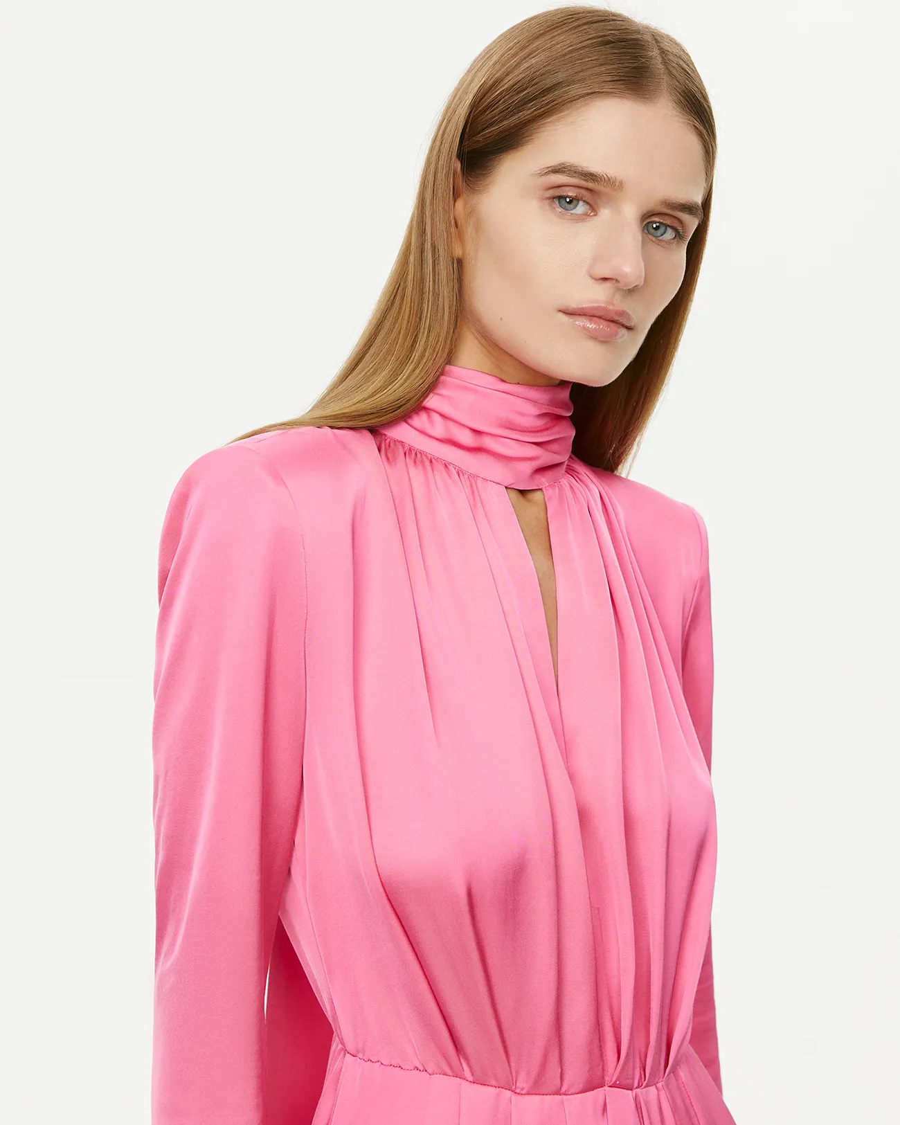 Платье макси с шарфом розового цвета