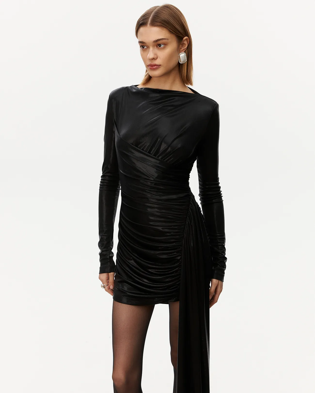 Платье мини с драпировкой черного цвета