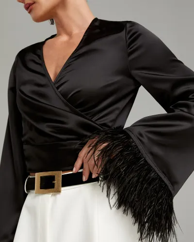 Блуза с перьями черного цвета